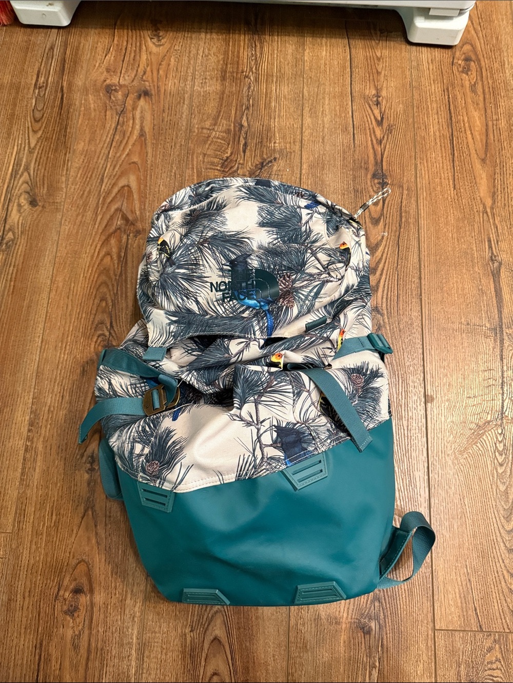 Homestead Roadtripper 30L Backpack - Picture 3 of 5